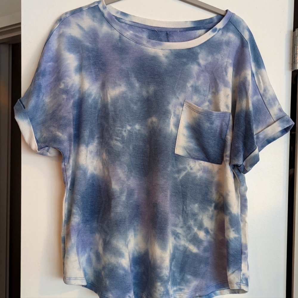 XL, unknown brand, tie dye blue/purple/white